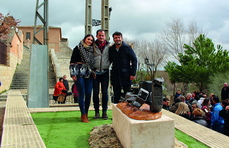 Tordesillas suma una escultura de estilo cubista en honor a la Reina Juana