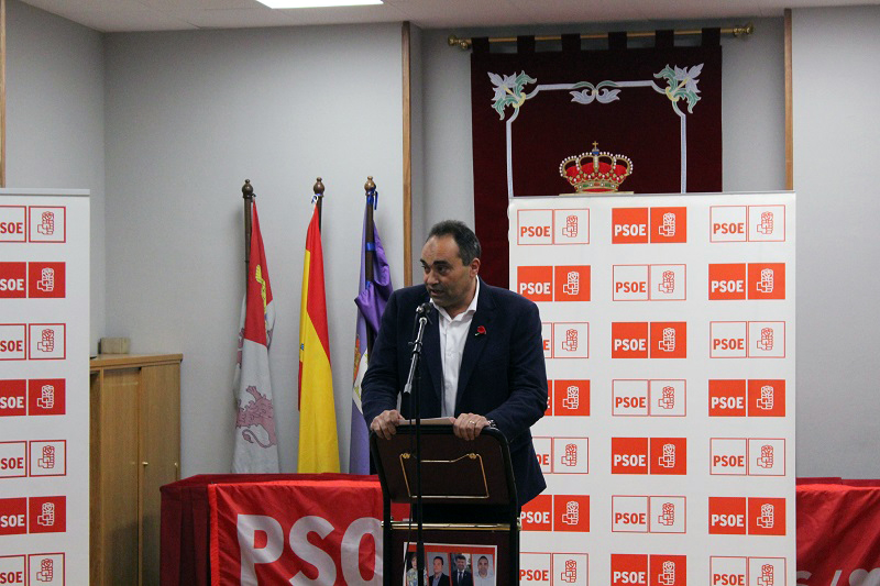 El portavoz del PSOE en Tordesillas, Rafael García Valea, presenta su dimisión
