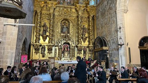 El concierto de cuaresma de la Banda de Música de Tordesillas sonó en la Iglesia De San Pedro