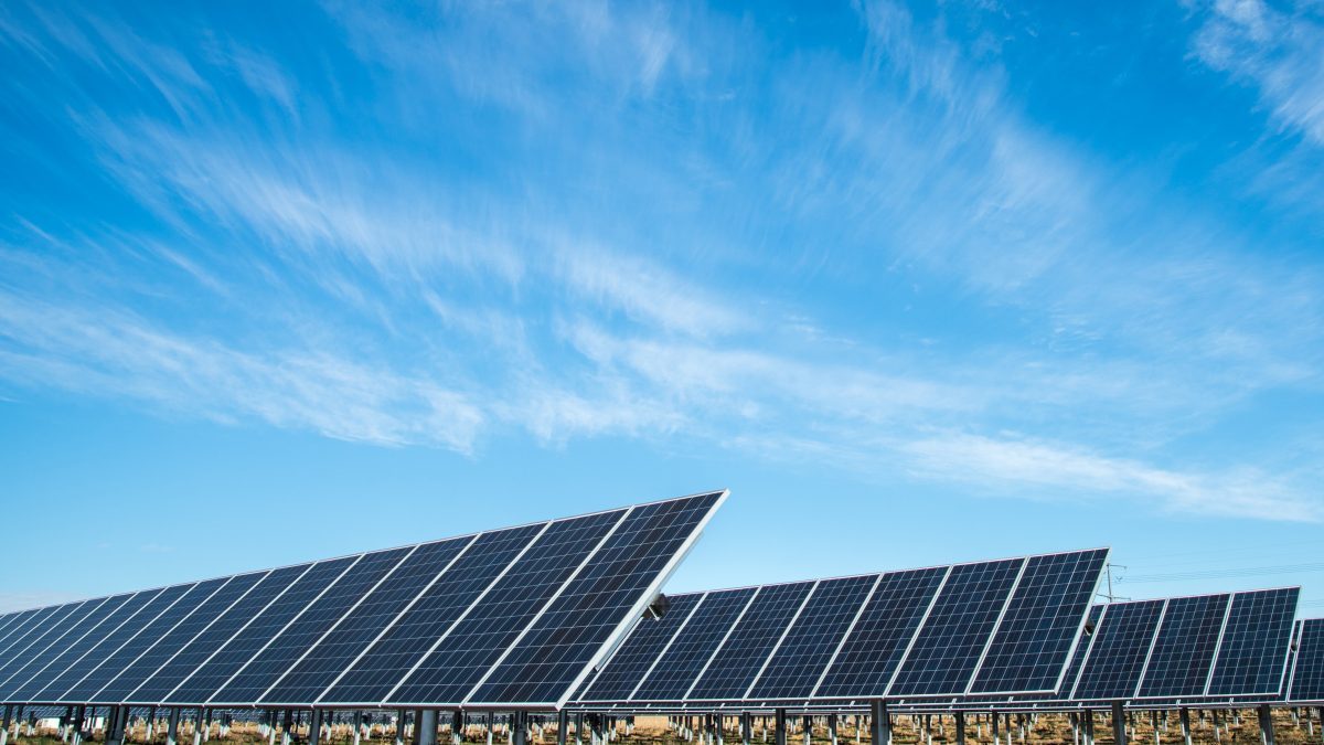 IU se opone a la instalación de una estación de distribución de energía eléctrica fotovoltaica en Tordesillas