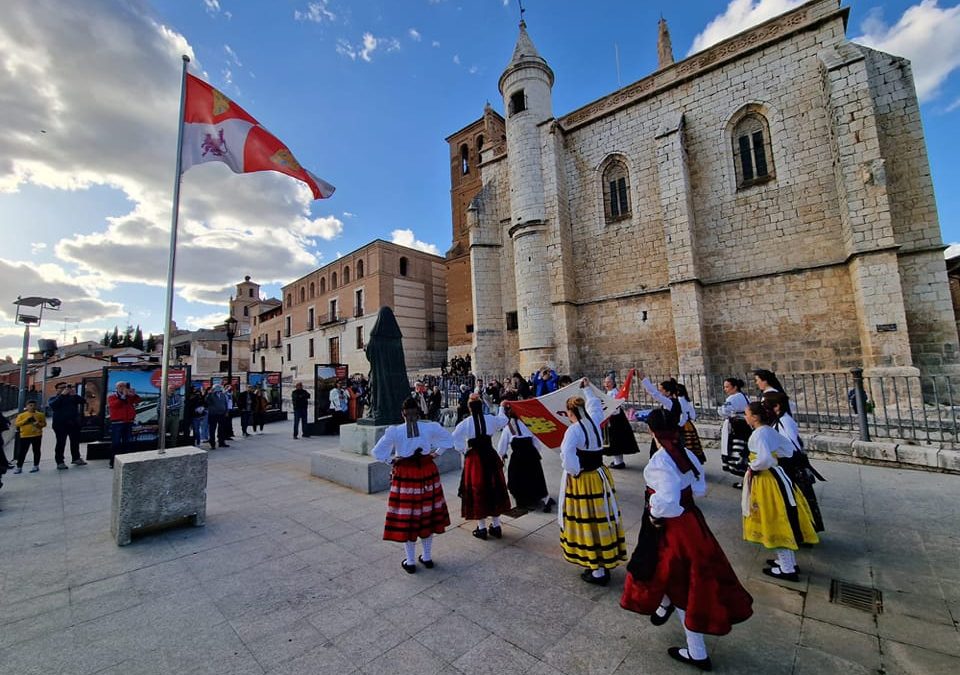 La danza y música tradicionales se dan cita este domingo en el X Festival Nacional de Folclore