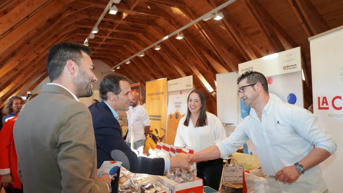 La III Feria de Alimentos de Valladolid abre sus puertas para mostrar la oferta de 42 productores agroalimentarios de la provincia