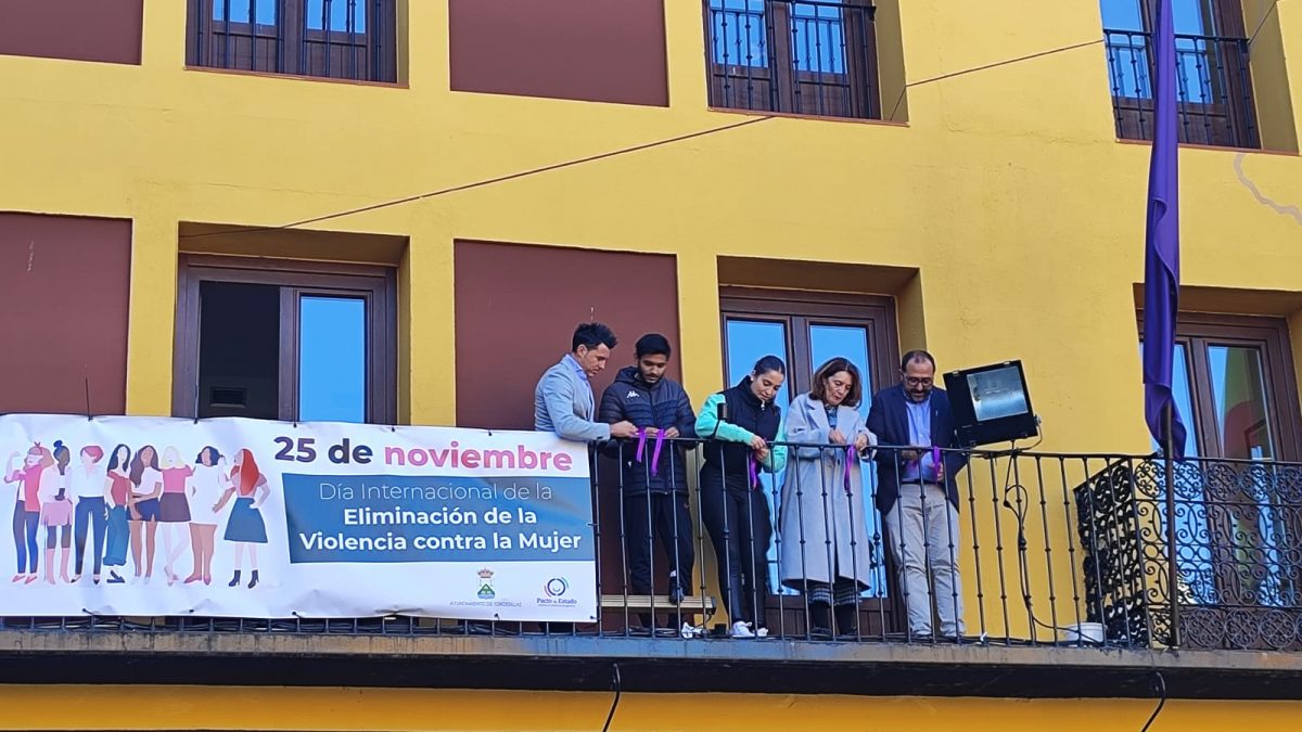 Tordesillas celebra el Día Internacional de la Eliminación de la Violencia contra las Mujeres