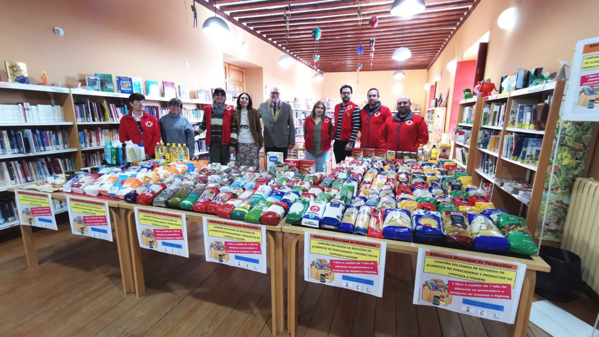 La Biblioteca de Tordesillas recauda más de 300 kilos de alimentos y productos gracias a su Campaña Solidaria