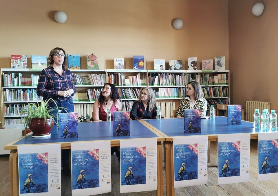 La periodista vallisoletana Franca Velasco recala en Tordesillas para presentar su novela ‘Viaje a las mujeres de fuego’