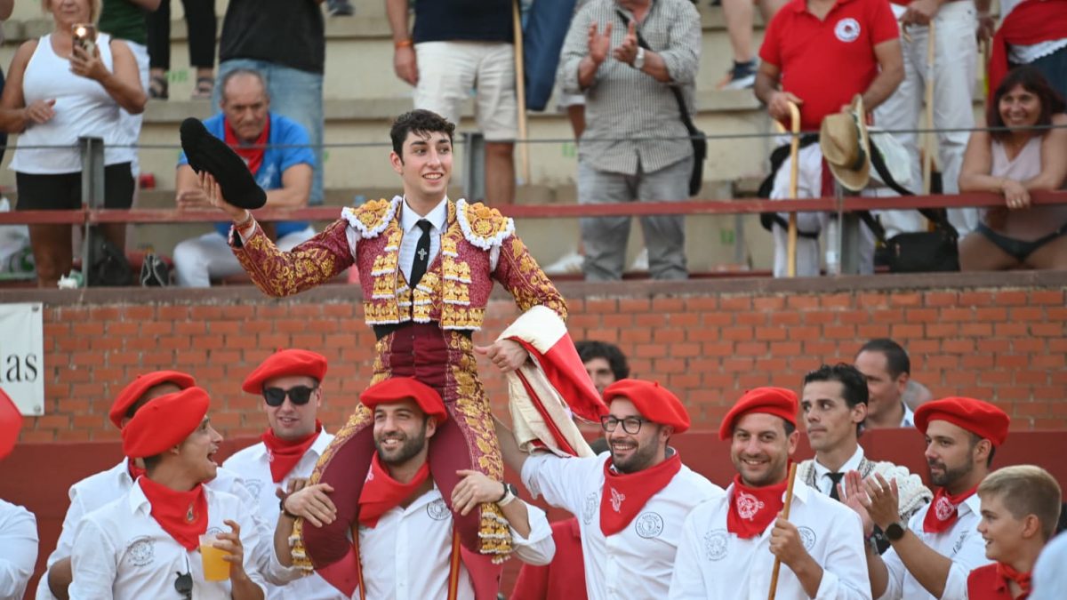 Pedro Andrés, triunfador de una novillada protagonizada por los astados de Dolores Aguirre