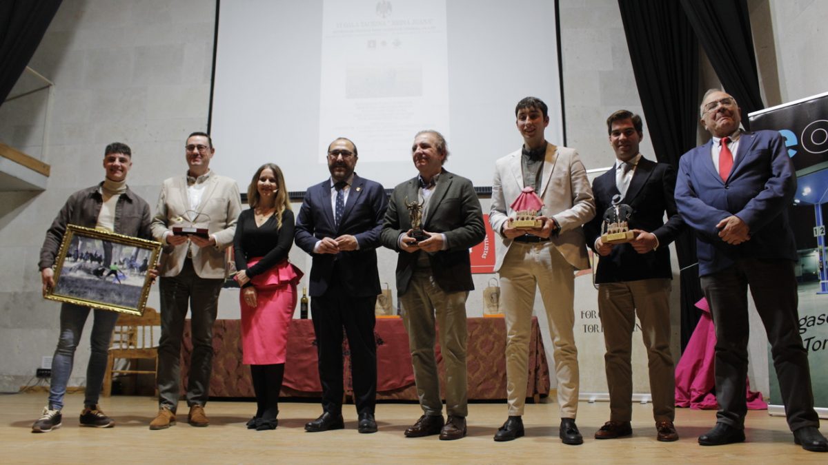 Tordesillas entrega los laureles a los triunfadores de la Feria Taurina 2025
