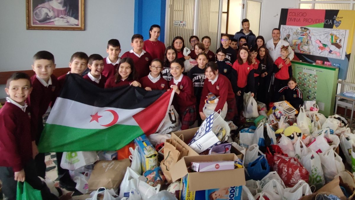 El Colegio Divina Providencia combina aprendizaje y solidaridad con una ‘Operación Kilo’ destinada a la ASHVA