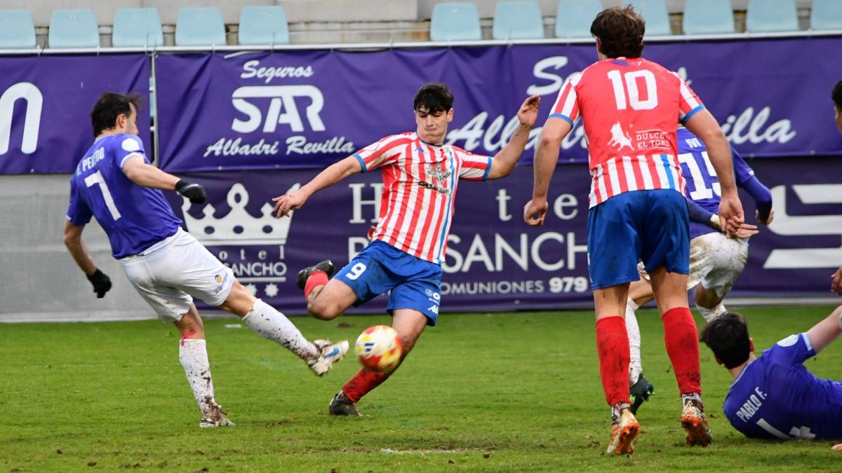 El Atlético Tordesillas firma el empate en un sólido duelo sin goles en La Balastera