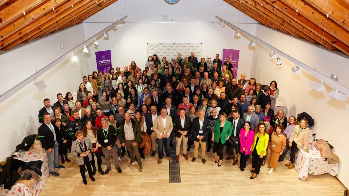 Conrado Íscar reafirma su apoyo a la investigación contra el cáncer durante el II Encuentro de Delegaciones Locales