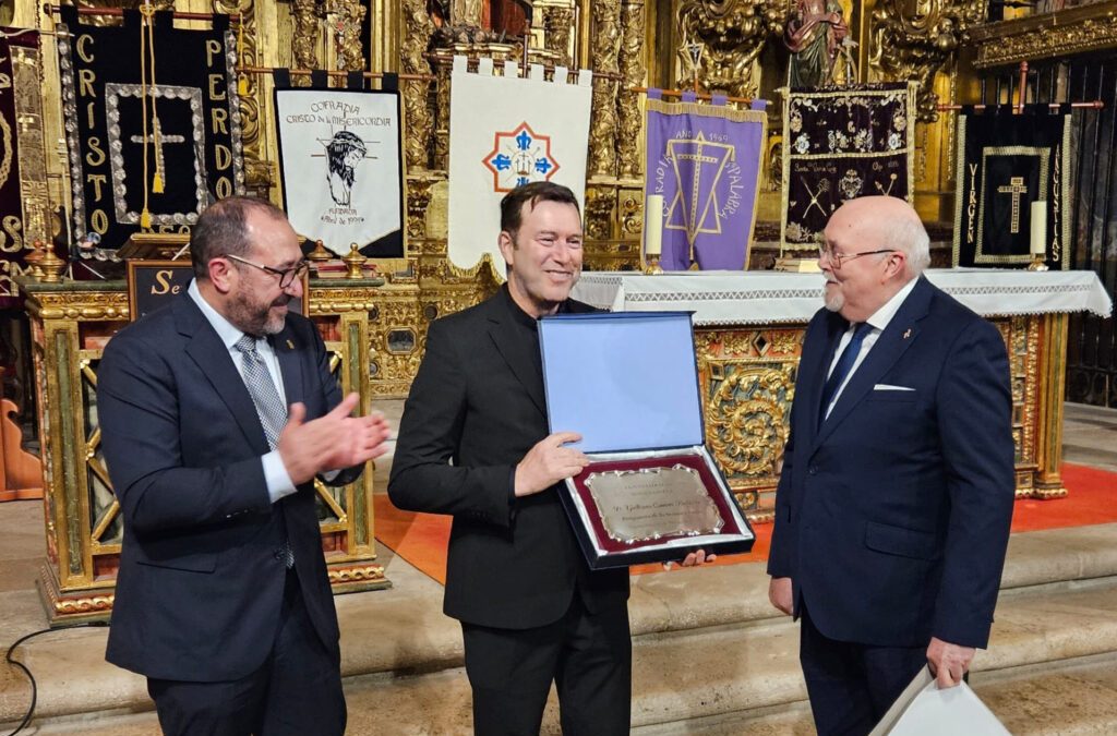 “En Tordesillas oficié mi primera Semana Santa, y ser ahora su pregonero me devuelve la emoción”