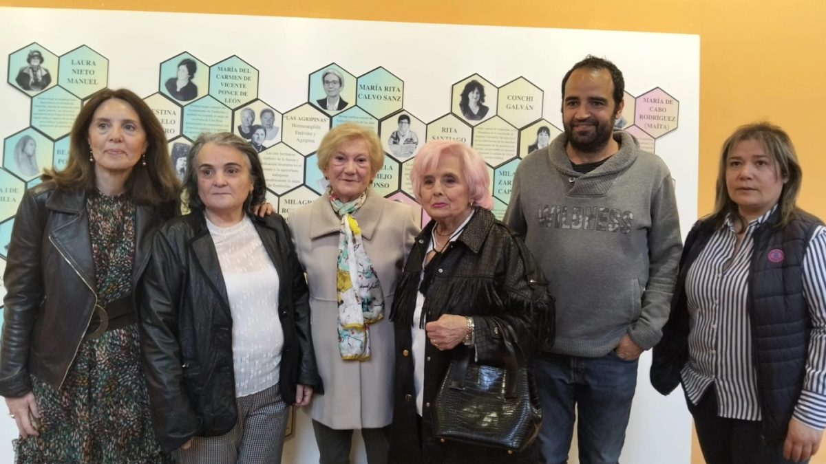 La exposición ‘Tordesillas a través de ellas’ incorpora seis nuevas mujeres a su singular mural