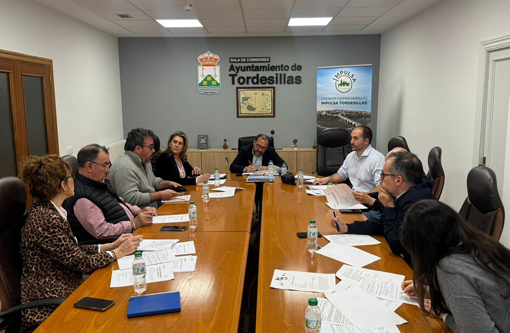 Grupo Los Toreros, PRIA S.A., Dulces Galicia, Alimentación Morales, Hijos de Julián Rodríguez y PITESA, galardonados en los II Premios Impulsa Tordesillas