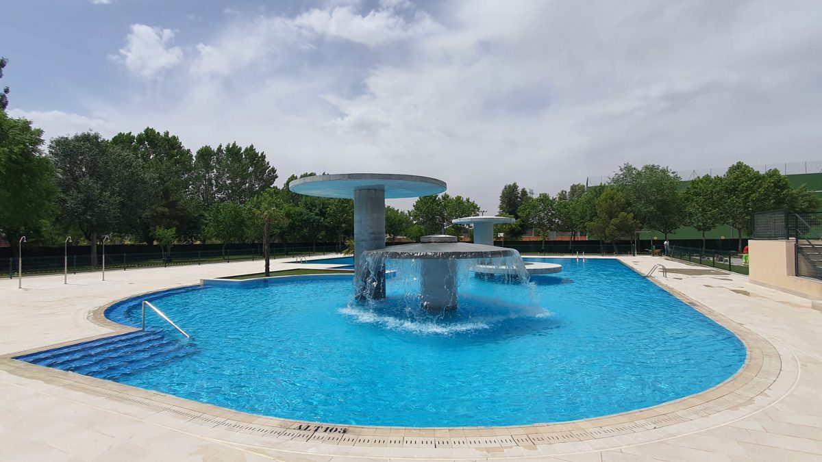 Abierto el plazo para renovar y solicitar abonos de las piscinas de verano 2026