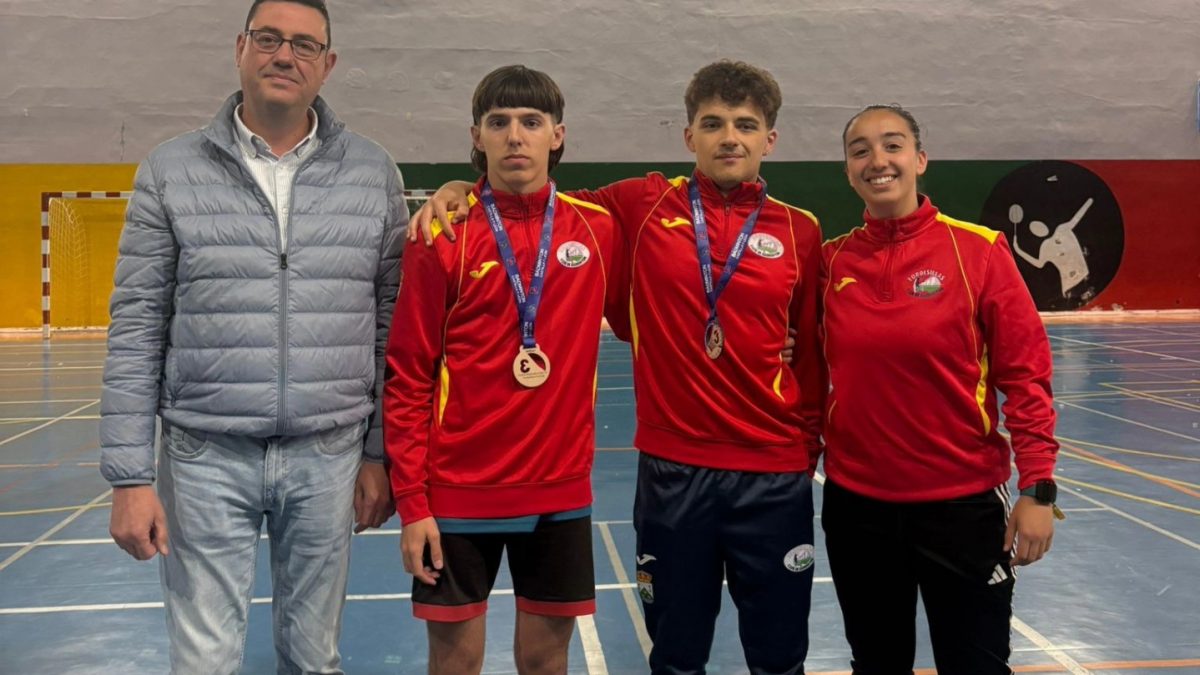 Tordesillas da cita a las promesas del bádminton durante el Campeonato Autonómico Sub-15 y Sub-19