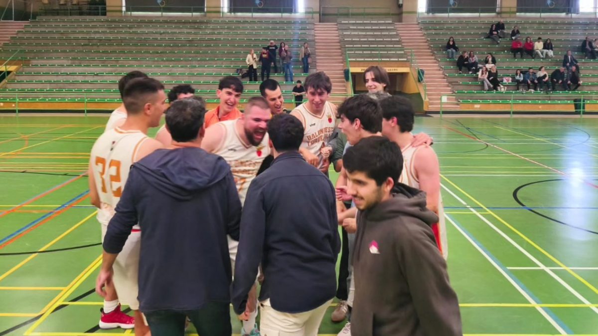 El Club Baloncesto Tordesillas toca el cielo y consigue el ansiado ascenso